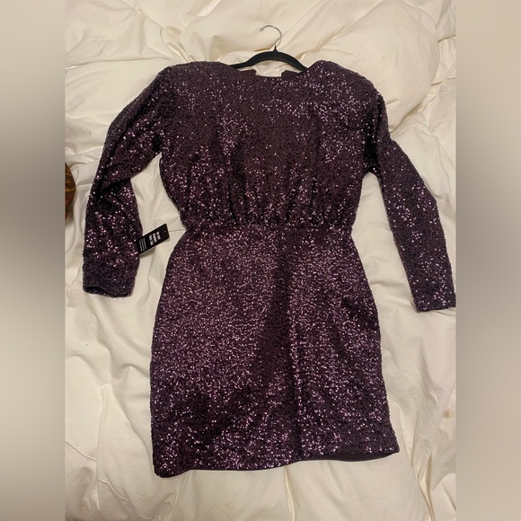 Express Long sleeve sequin dress - Picture 6 of 13